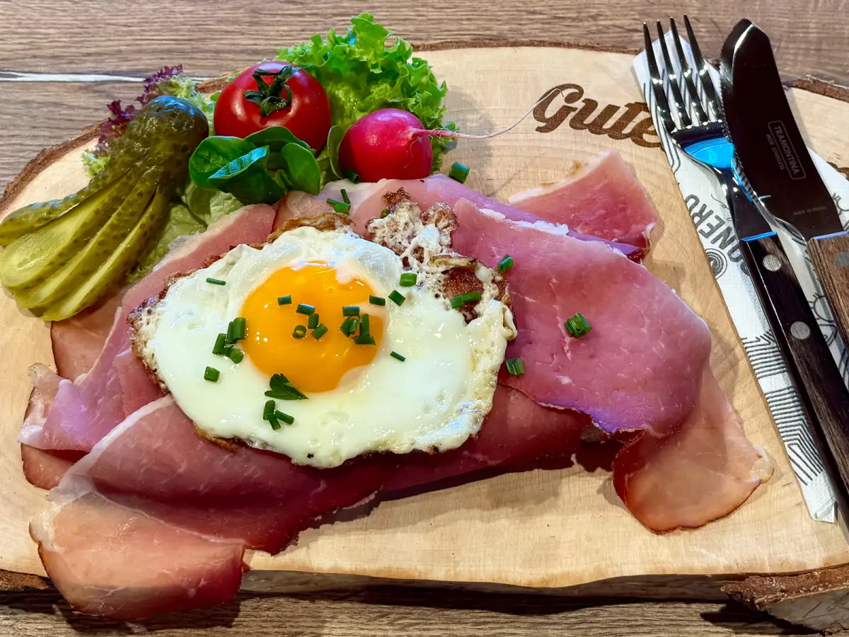 bistro snack